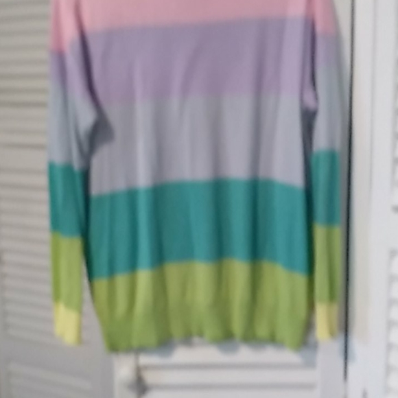 Elizabeth and James Textile sweater,  great transition piece - Picture 4 of 4